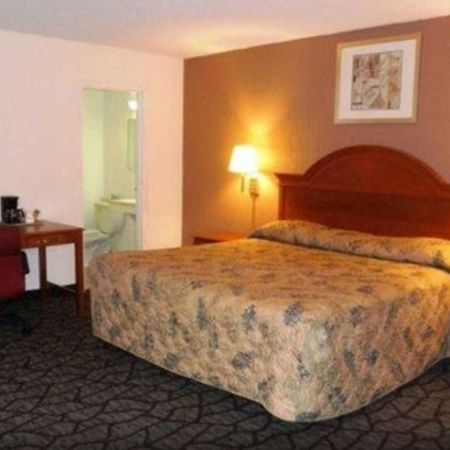 Rodeway Inn Youngstown Eksteriør bilde